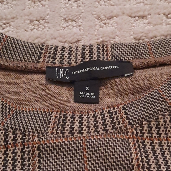 International Concepts Plaid Ruffle Sleeve Blouse - Picture 4 of 5